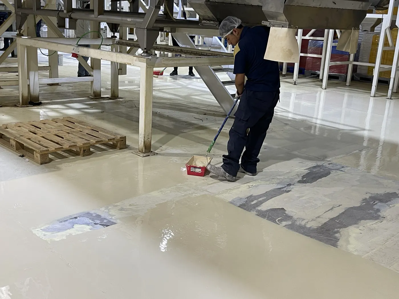 Piso Epóxico en Planta de Alimentos — fotografía 6 de 12