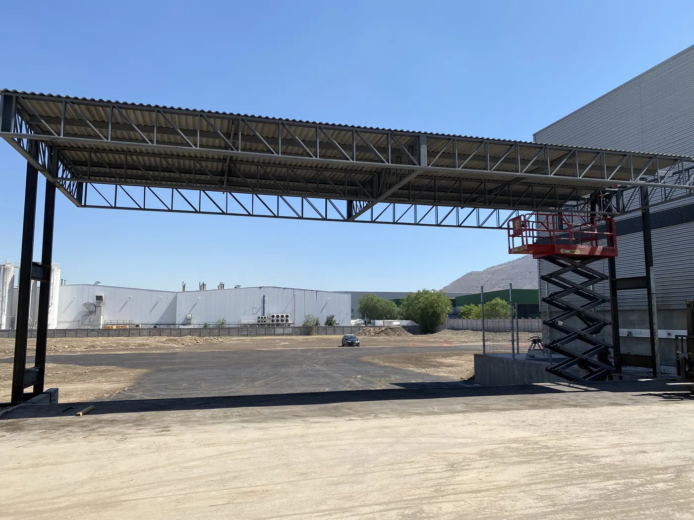 Construcción Veka — Cubierta de Andenes de Carga — fotografía 6 de 8